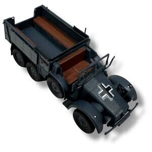 Vintage German Krupp Protze Military Vehicle Plastic 1:72 Scale Model Built